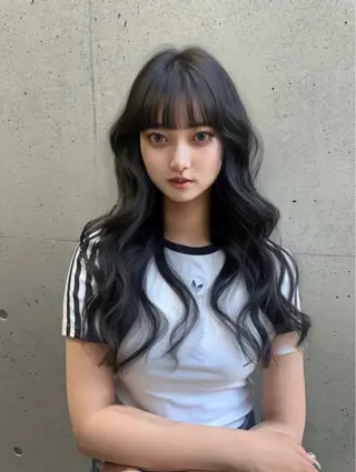 ロング 𝐍𝐎𝐑𝐀 𝐇𝐀𝐈𝐑 𝐒𝐀𝐋𝐎𝐍所属・中嶋蓮 透明感カラー韓国ヘアのヘアスタイル