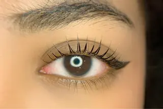 マツエク・マツパ まつ毛パーマ専門プライベートサロンEmmy(エミー)所属・saki🌷 Emmyのマツエク・マツパデザイン