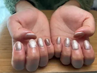 ネイル VIVA NAIL所属・自爪を傷つけない フィルイン3500円のネイルデザイン