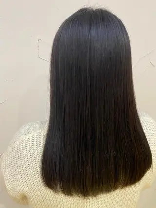 ロング Oggi西新店所属・浦田真代 ／ショートのヘアスタイル