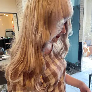 ロング カラー YEAU　PLUS所属・極上の艶髪 RINAのヘアスタイル