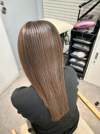 セミロング ナカサ ヤマトのヘアスタイル