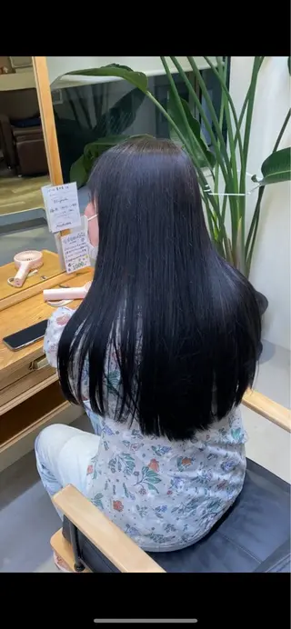 ロング 藤山 麗愛のヘアスタイル