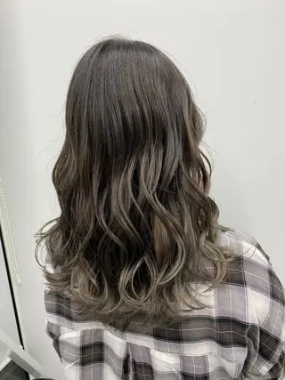 カラー セミロング 【公式】amble luxe池袋東口🩷のヘアスタイル