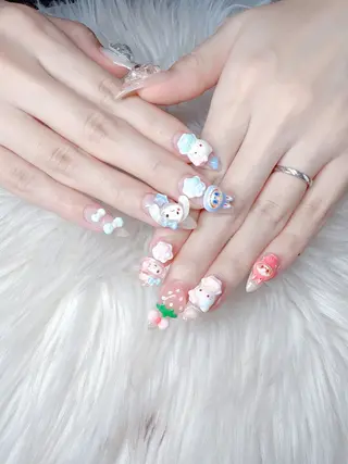 ネイル &ME Momoのネイルデザイン