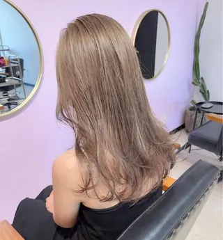 カラー MATTY yoshika 🐻のヘアスタイル