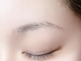 アイブロウ 櫻井 怜華のマツエク・マツパデザイン