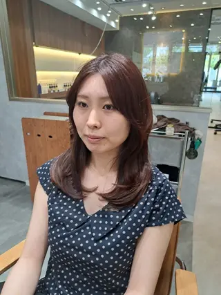 セミロング カラー 関口 知佳のヘアスタイル