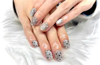 ショート GG houseのネイルデザイン