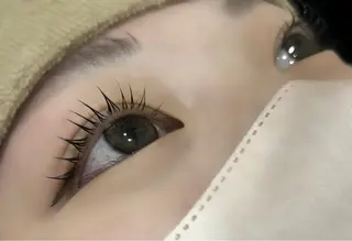 マツエク・マツパ 尾﨑 りおのマツエク・マツパデザイン