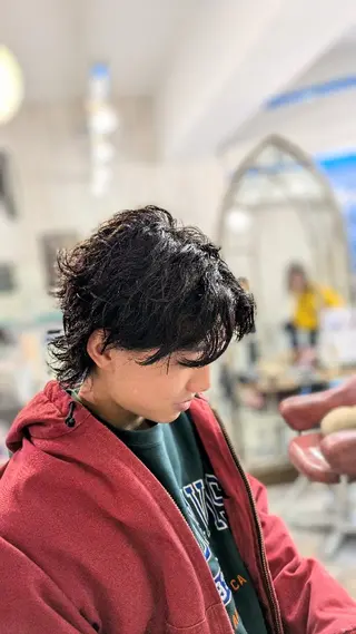 ミディアム パーマ メンズ メンズパーマ/顔周り レイヤーカット/えののヘアスタイル