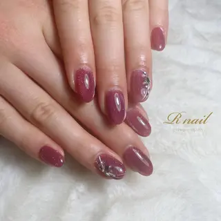 ネイル R nailのネイルデザイン