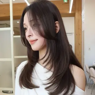 セミロング カラー 似合わせレイヤー/ 透明感カラーのヘアスタイル