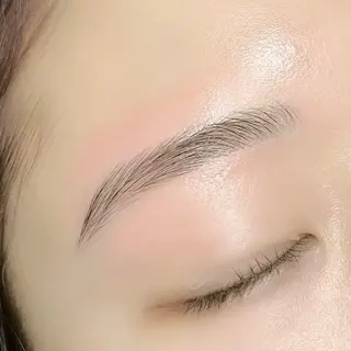 アイブロウ 眉毛サロン　ai brow　浅草橋店所属・眉毛サロン  ai brow浅草橋のマツエク・マツパデザイン