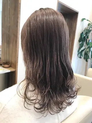 セミロング カラー 入江 允のヘアスタイル