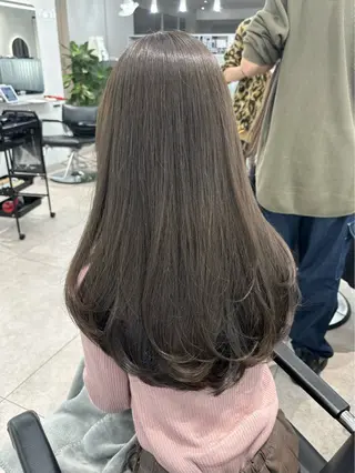セミロング emi 韓国ワンホンヘアのヘアスタイル
