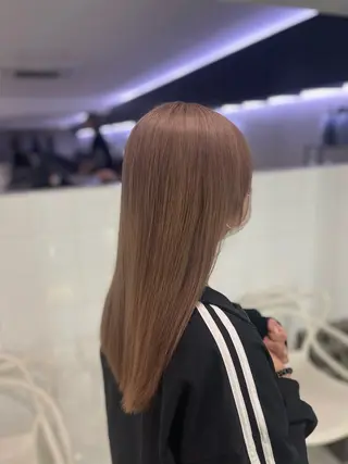 ロング カラー ハイトーンカラー 🦄レイヤーカットのヘアスタイル