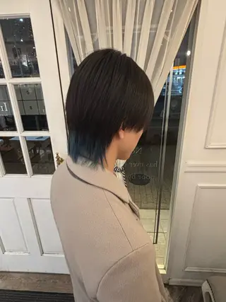ショート Iris by artina所属・ウルフ/レイヤー/ 戸内໒꒱· ﾟのヘアスタイル