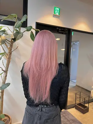 ロング カラー ハイトーンカラ ー/小川のヘアスタイル