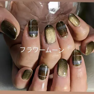 ネイル フラワー ムーンのネイルデザイン