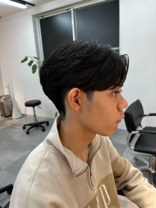 パーマ メンズ フェザーパーマ/韓国 /メンズカット/保立のヘアスタイル