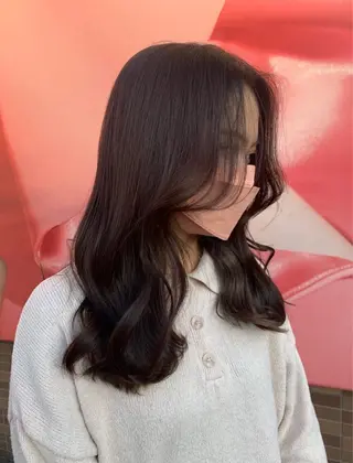 セミロング カラー 築山 寿輝也のヘアスタイル