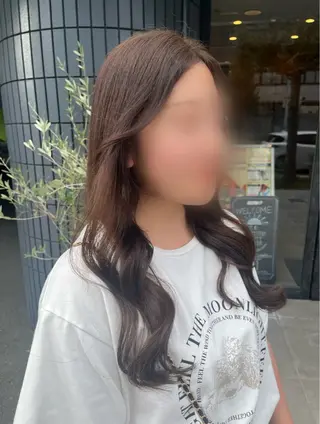 ロング カラー 白井 史菜のヘアスタイル