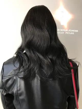 セミロング 🇰🇷カルマパーマ kaito🇰🇷のヘアスタイル