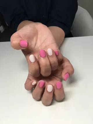 ネイル gratify 本店所属・ROSALIE Sakiのネイルデザイン