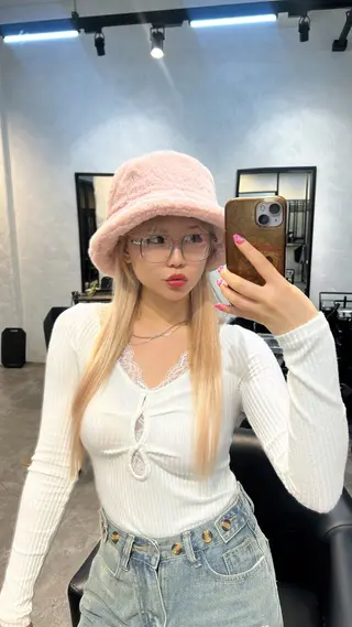 ロング カラー ✨最安値✨エクステ カラー🌼つきな🌼のヘアスタイル