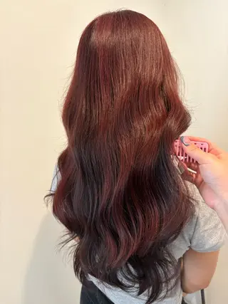 ロング カラー 黒川 綾音のヘアスタイル