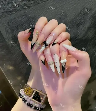 ネイル TIDY M&Mのネイルデザイン