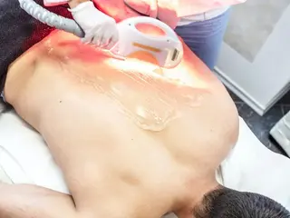 SESUNNY セサニー SEIRAのマツエク・マツパデザイン