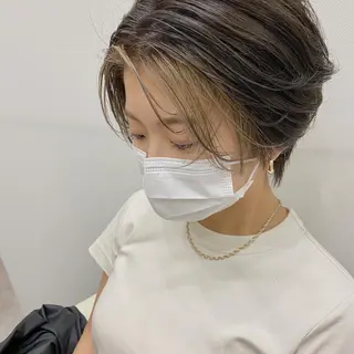ショート Trip 大名🌟 ブリーチなしカラーのヘアスタイル
