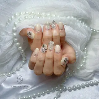 ネイル M2 BEAUTY Marieのネイルデザイン