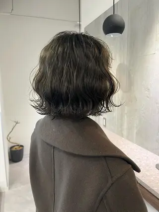 ショート カラー ヘアアレンジ umu.［韓国ヘア /ダウンパーマ］のヘアスタイル