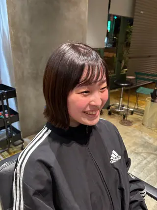 ショート カラー 渡邊 彩乃のヘアスタイル