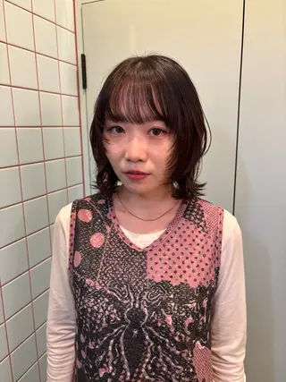 ミディアム KIZUKI KIRARAのヘアスタイル