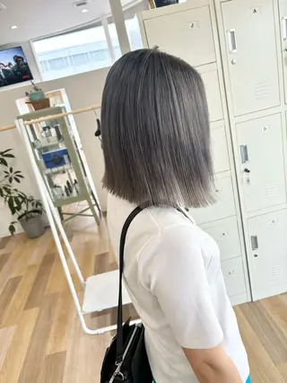 ミディアム LAFRE （ラフリ）所属・ケアブリーチ 黒瀬有汰のヘアスタイル