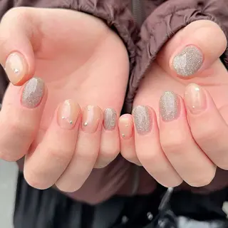 ネイル 宮澤 朱里のネイルデザイン