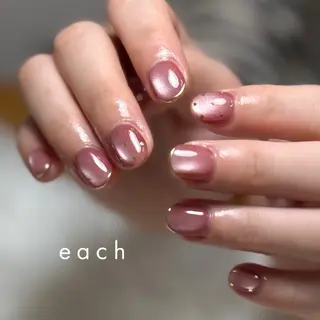 ネイル 𝒆𝒂𝒄𝒉 kanako 🕊のネイルデザイン