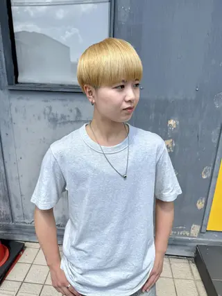 ショート カラー 一ノ瀬 暁のヘアスタイル