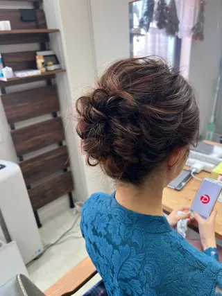 セミロング ヘアアレンジ 山室 敬義のヘアスタイル