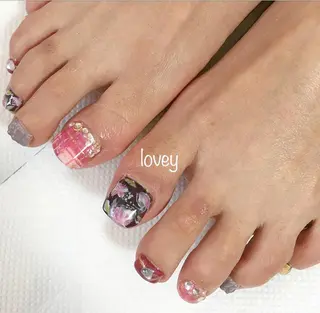 ネイル プライベートサロン loveyのネイルデザイン