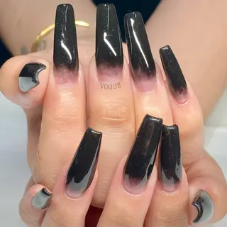 ネイル VOGUE ×SWANのネイルデザイン