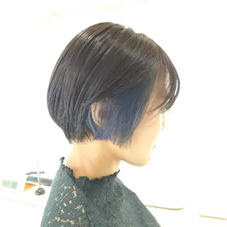 カラー ショート SHI Oのヘアスタイル