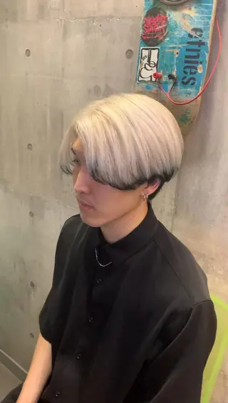 ミディアム カラー ウルフカットデザイン カラー特化アールイーのヘアスタイル