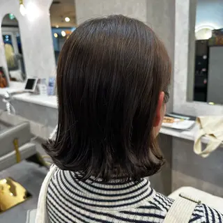 ミディアム 粟野 裕稀のヘアスタイル