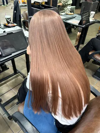 カラー みやもと みくのヘアスタイル