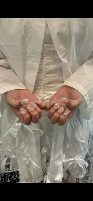 ネイル しおん🎶｜ひと 癖ニュアンス｜個性派のネイルデザイン